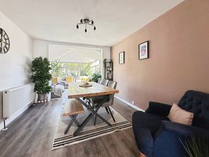 Photo 14- click for photo gallery